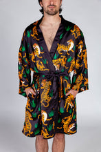 Load image into Gallery viewer, tiger print kimono robe with pockets