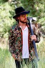 Load image into Gallery viewer, Long sleeve button up camouflage shirt