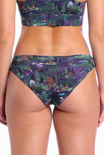 Load image into Gallery viewer, Night time modal bikini underwear