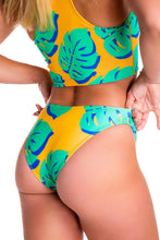 Load image into Gallery viewer, women&#39;s high waisted bikini bottoms
